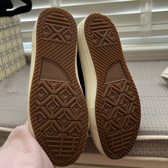 Limited edition converse - Picture 4 of 5